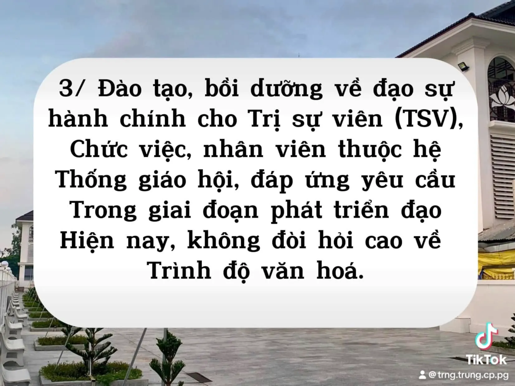 Chức năng chính của Trường trung cấp Phật giáo Hoà Hảo.