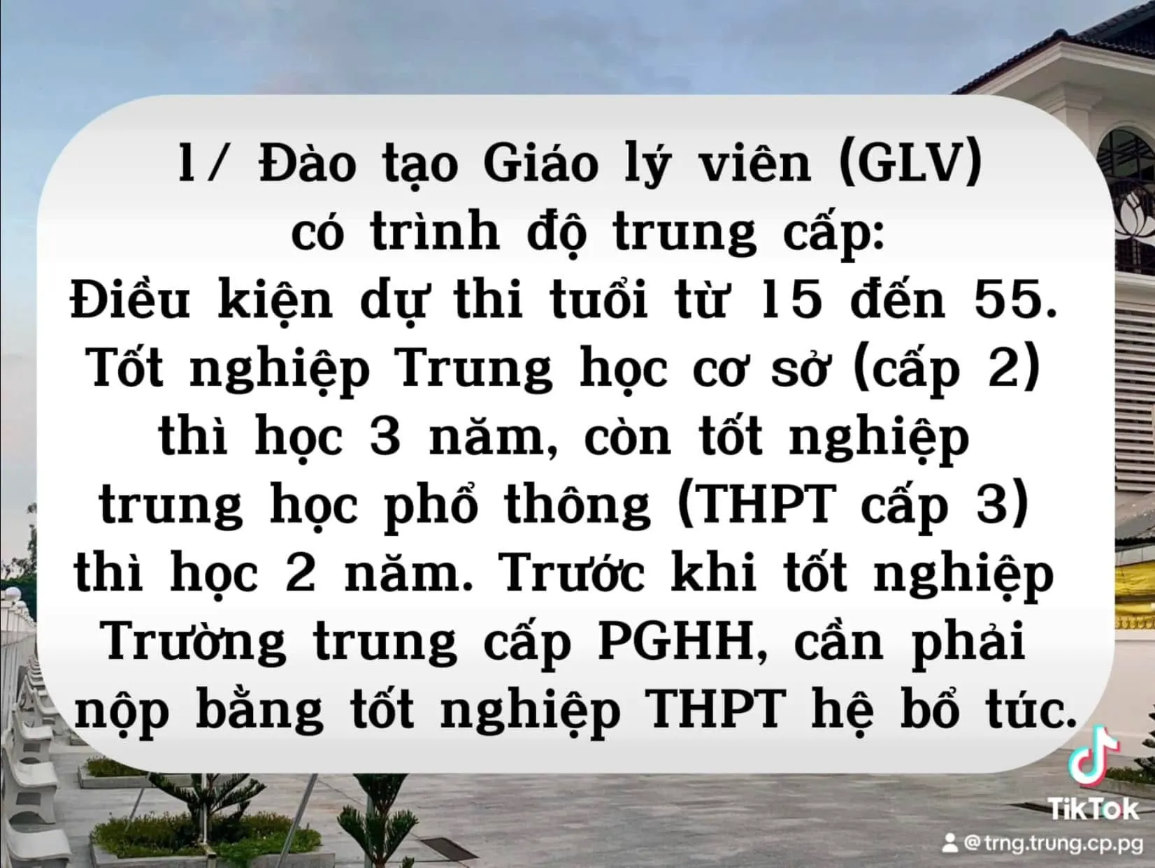 Chức năng chính của Trường trung cấp Phật giáo Hoà Hảo.